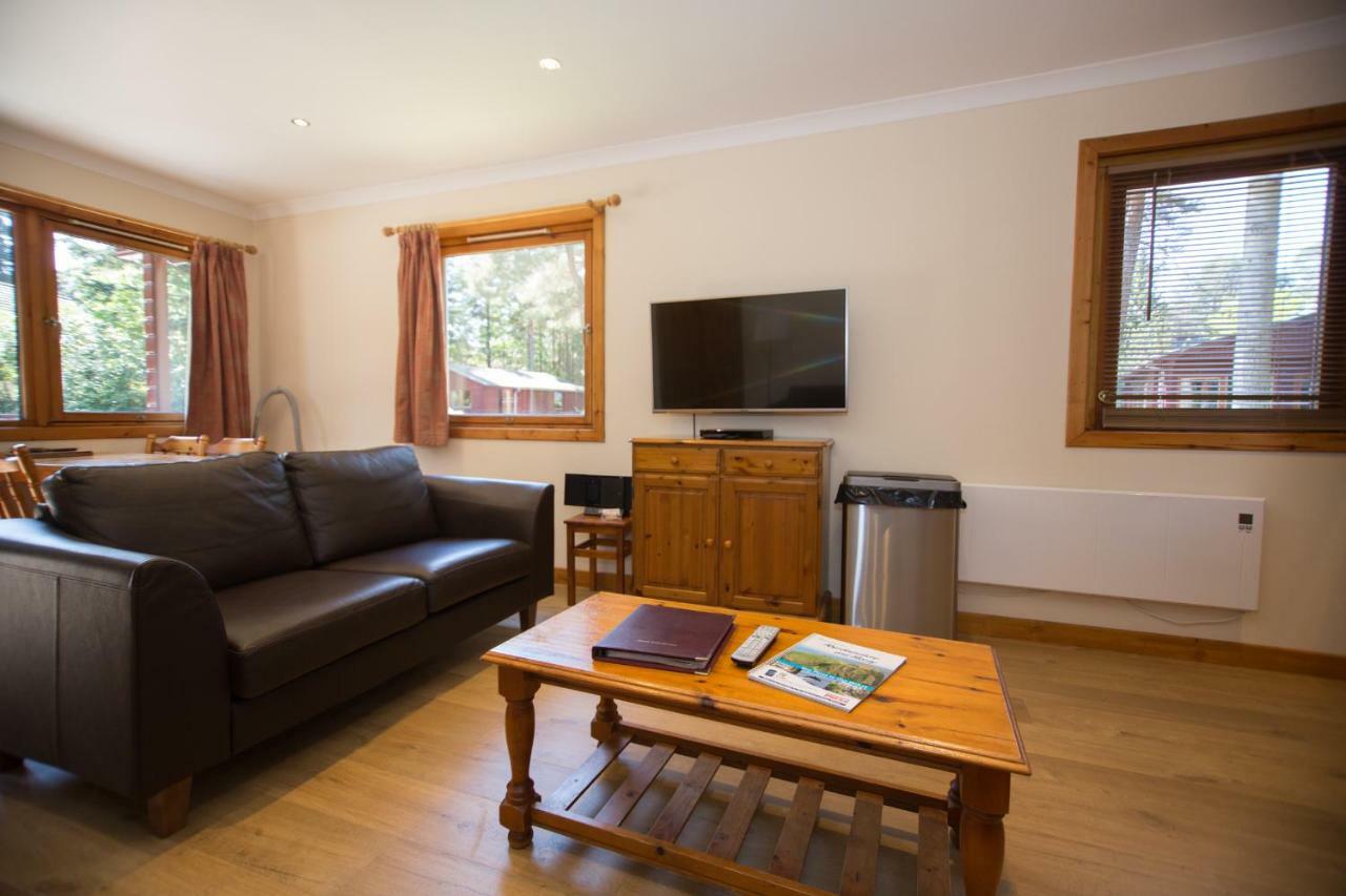 Invercauld Lodges Балатър Екстериор снимка
