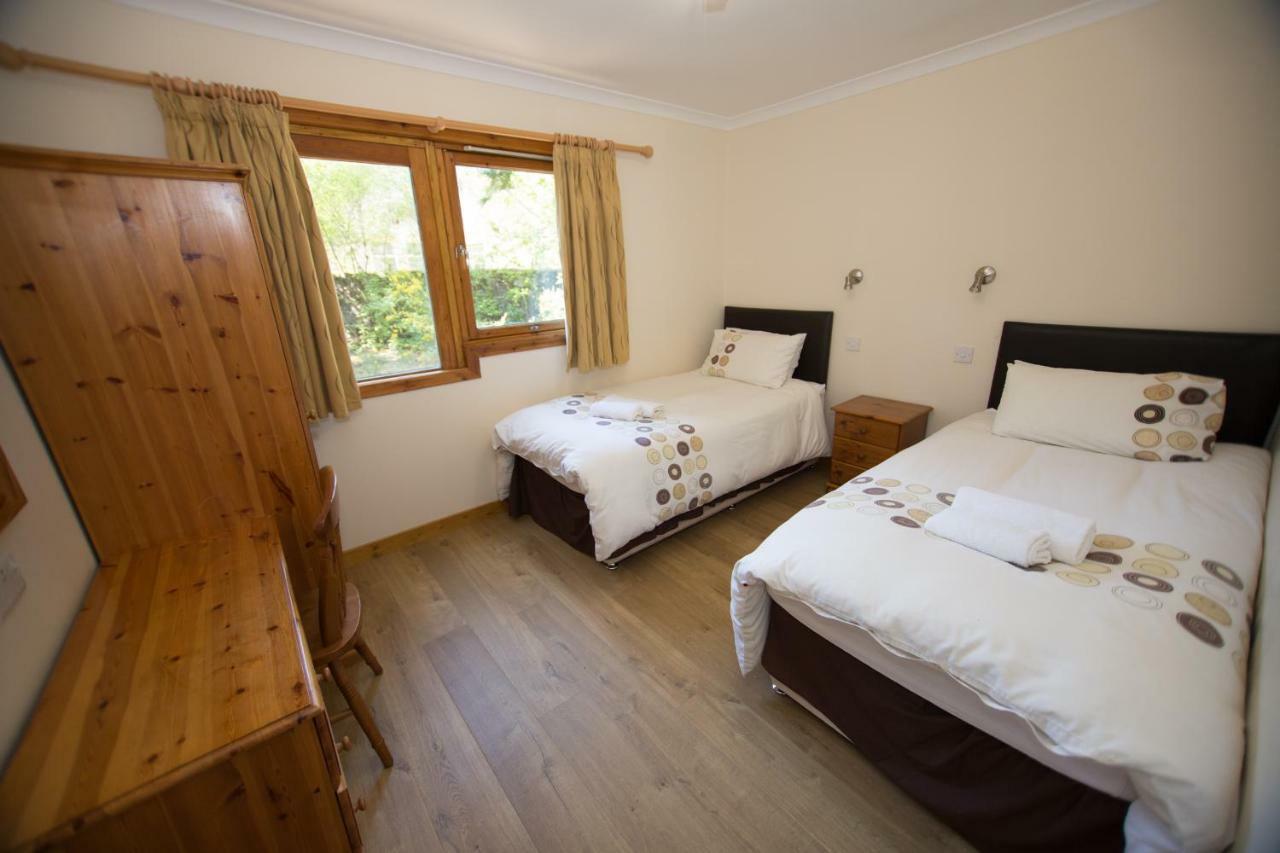 Invercauld Lodges Балатър Екстериор снимка