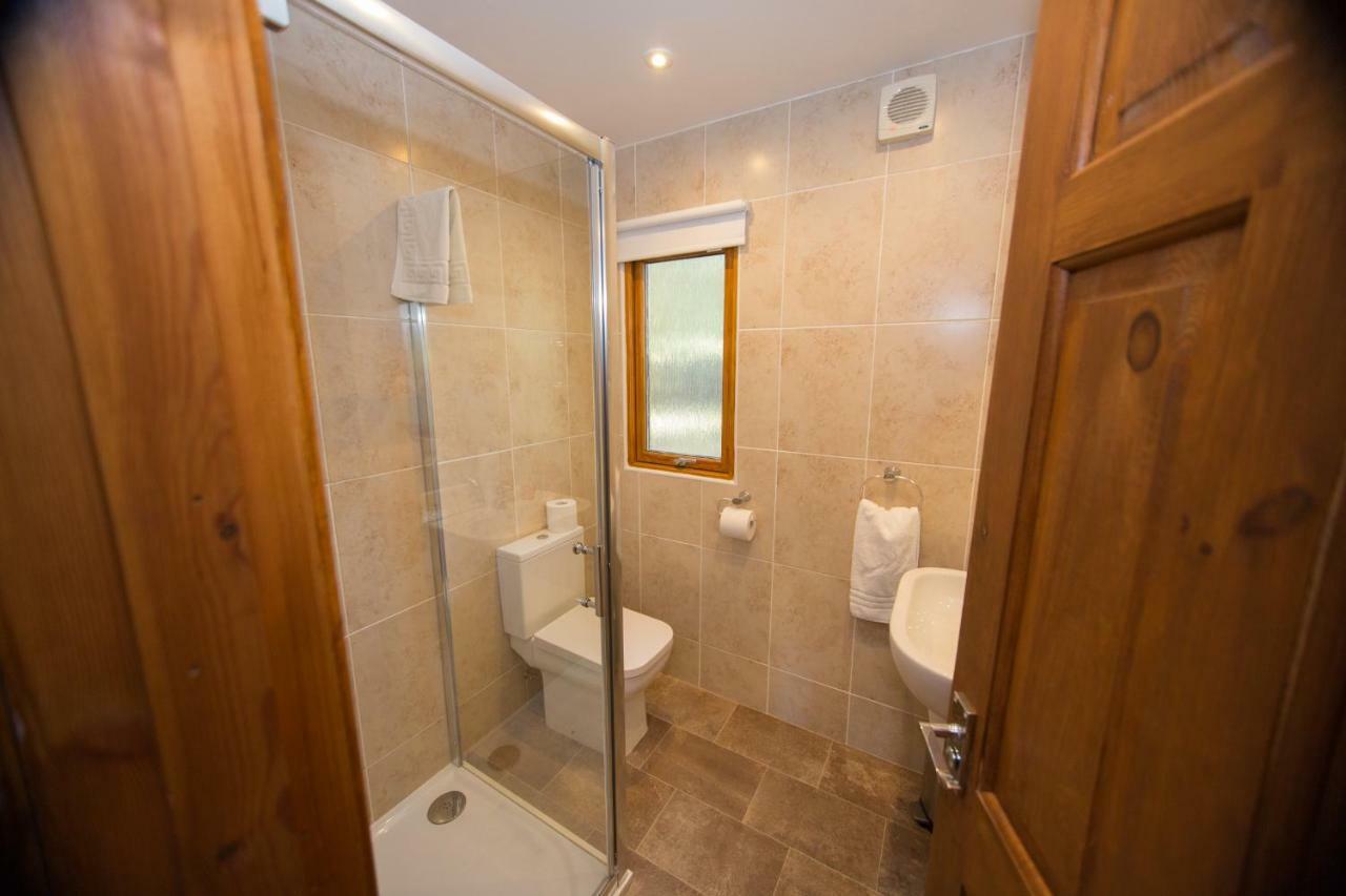 Invercauld Lodges Балатър Екстериор снимка