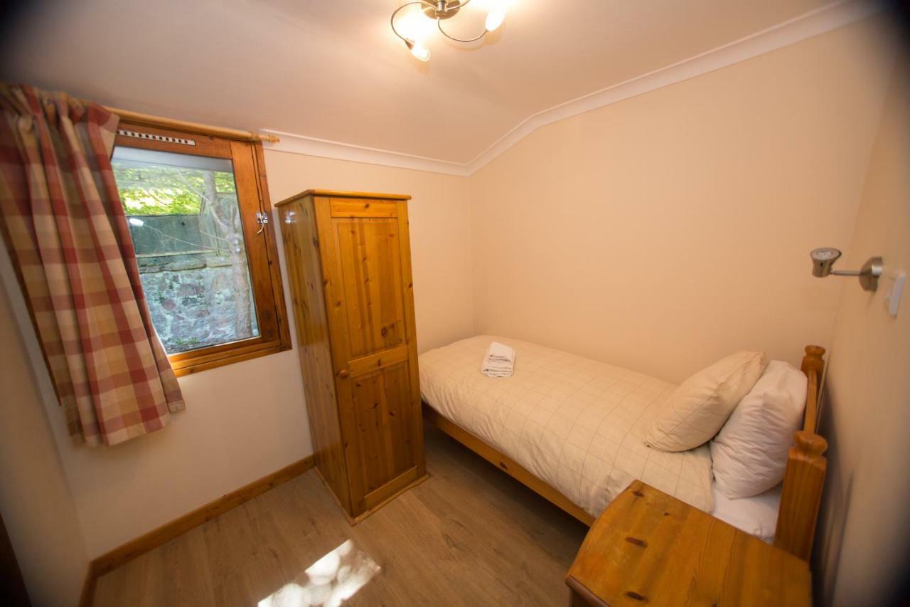 Invercauld Lodges Балатър Екстериор снимка